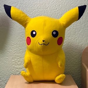 💥HUGE💥NEW WITHOUT TAGS Pokémon Pikachu Toy